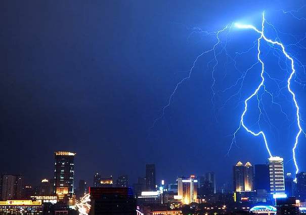 How to design lightning protection for POE products?